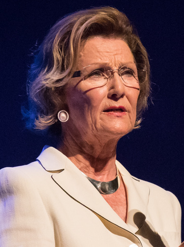 Queen Sonja Of Norway Wikipedia