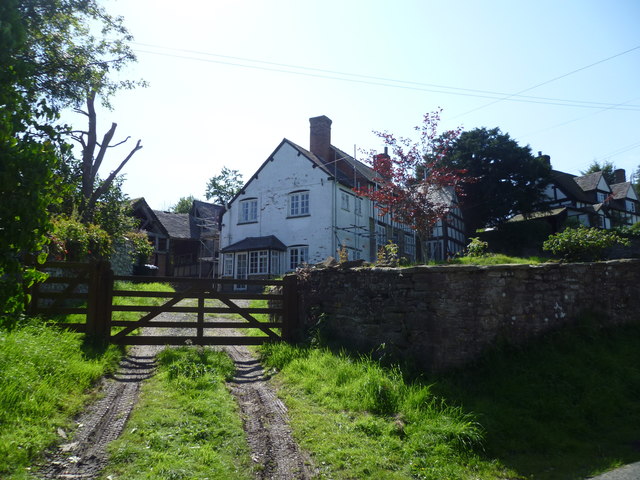 File:Homes in Edgton, Shropshire - geograph.org.uk - 4751466.jpg