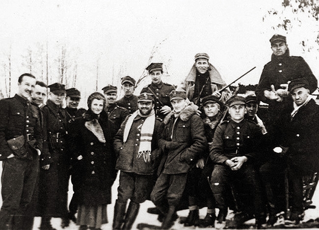 File:Hubal-with-soldiers.jpg