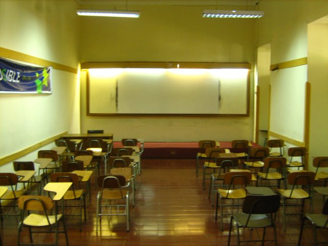 File:Sala de formación.jpg