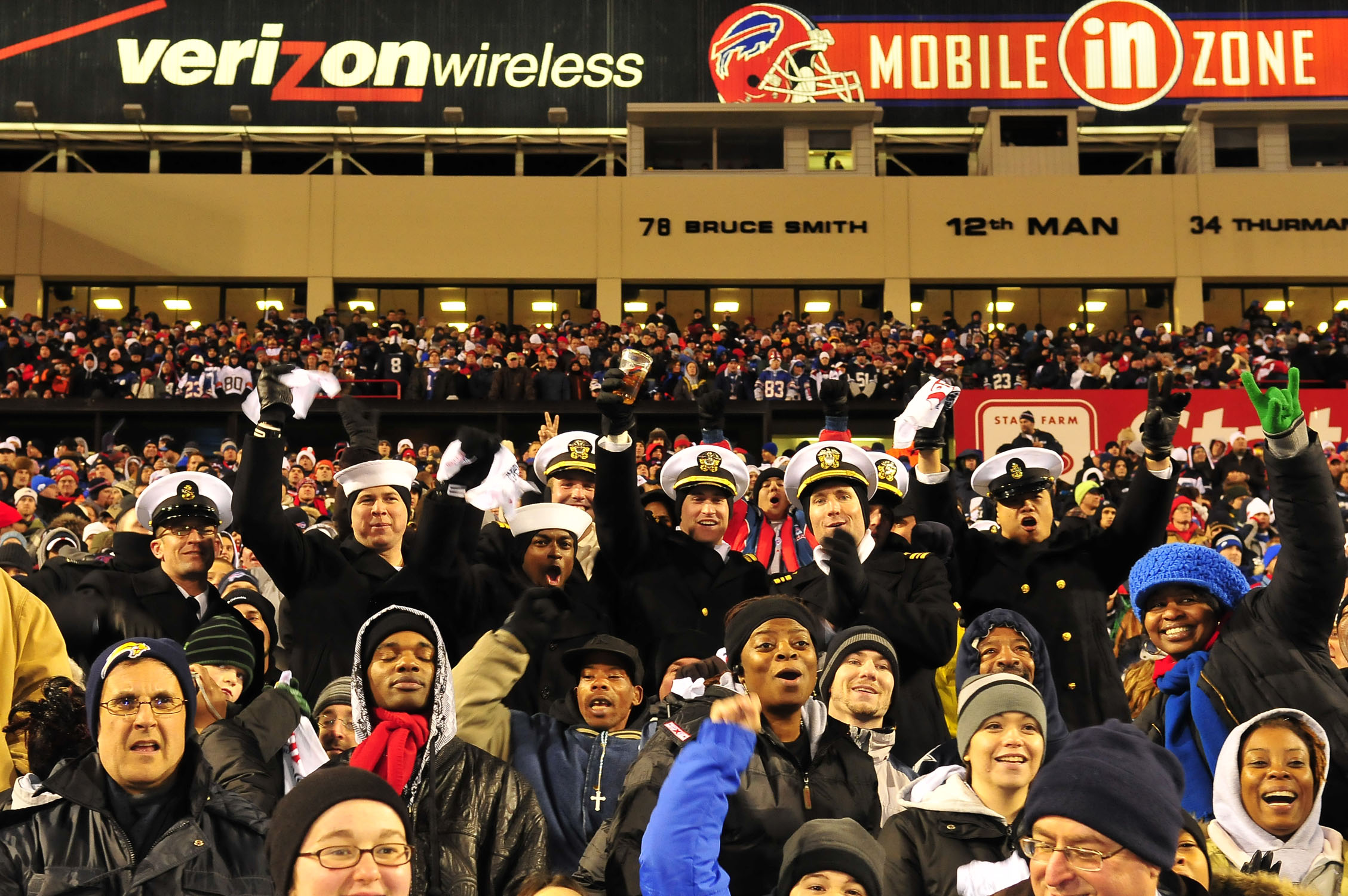 File:Spectators at Ralph Wilson Stadium 11-16-08.JPG - Wikimedia Commons