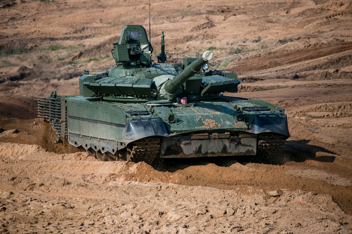 Russian T-90M Tanks in Ukraine Receive ERA Advanced Armor to Counter Drone  Threats, Ukraine - Russia conflict war 2022