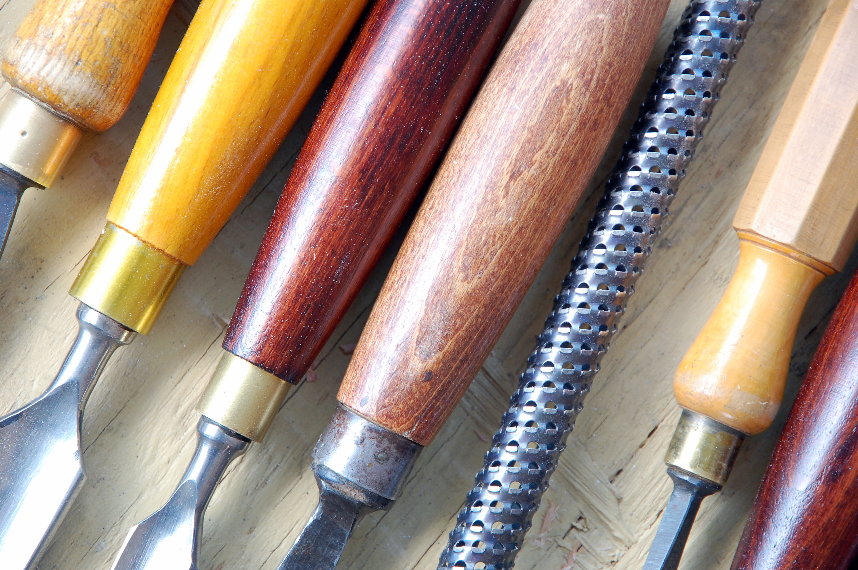 File:Wood carving tools.jpg - Wikimedia Commons