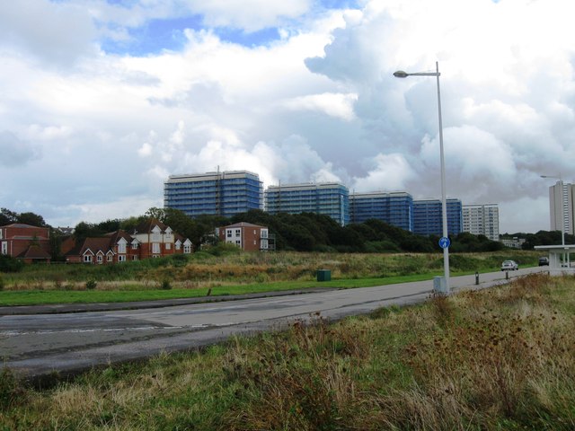 File:Tower blocks under wraps - geograph.org.uk - 3149285.jpg