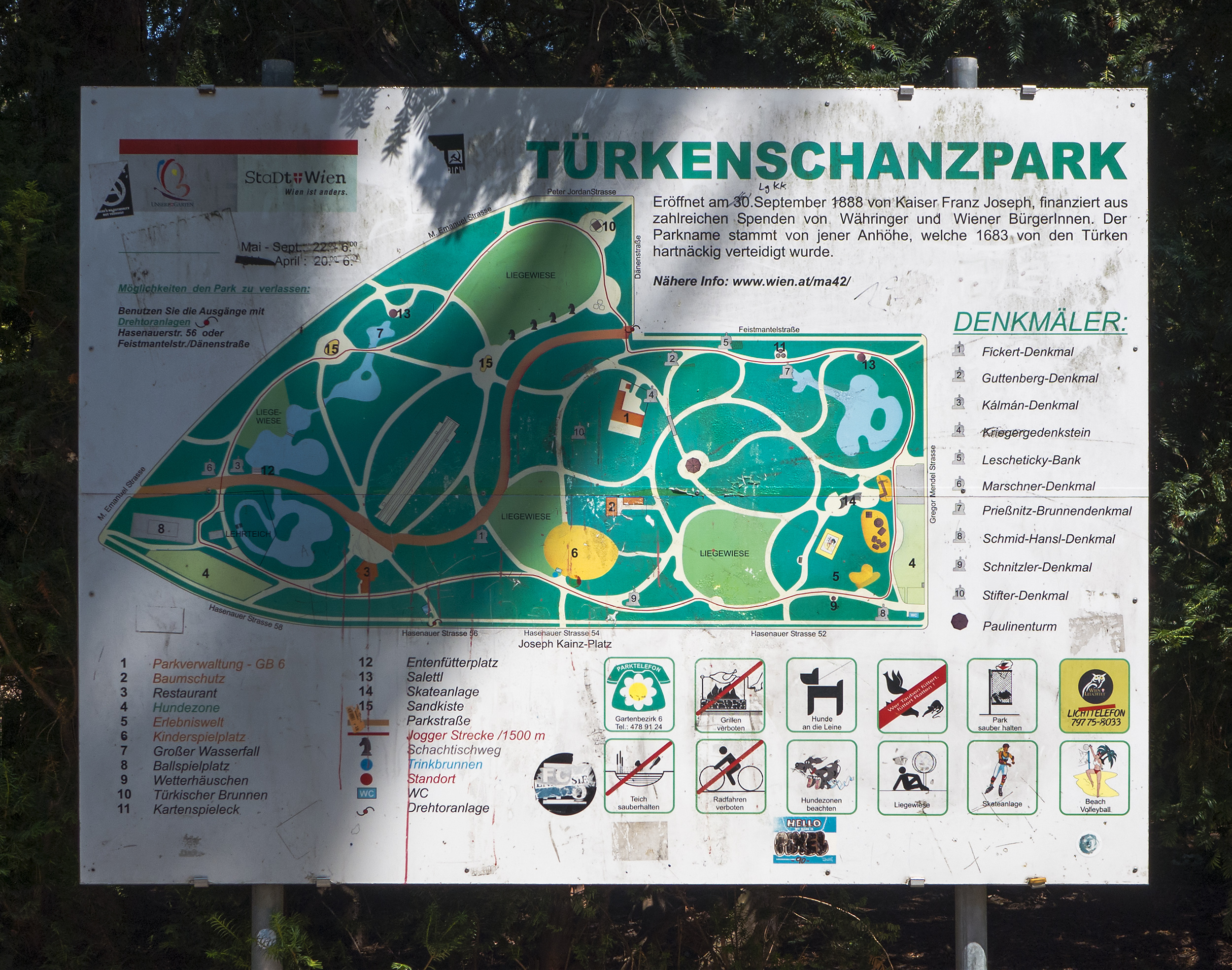 Wien 18 Türkenschanzpark za.jpg