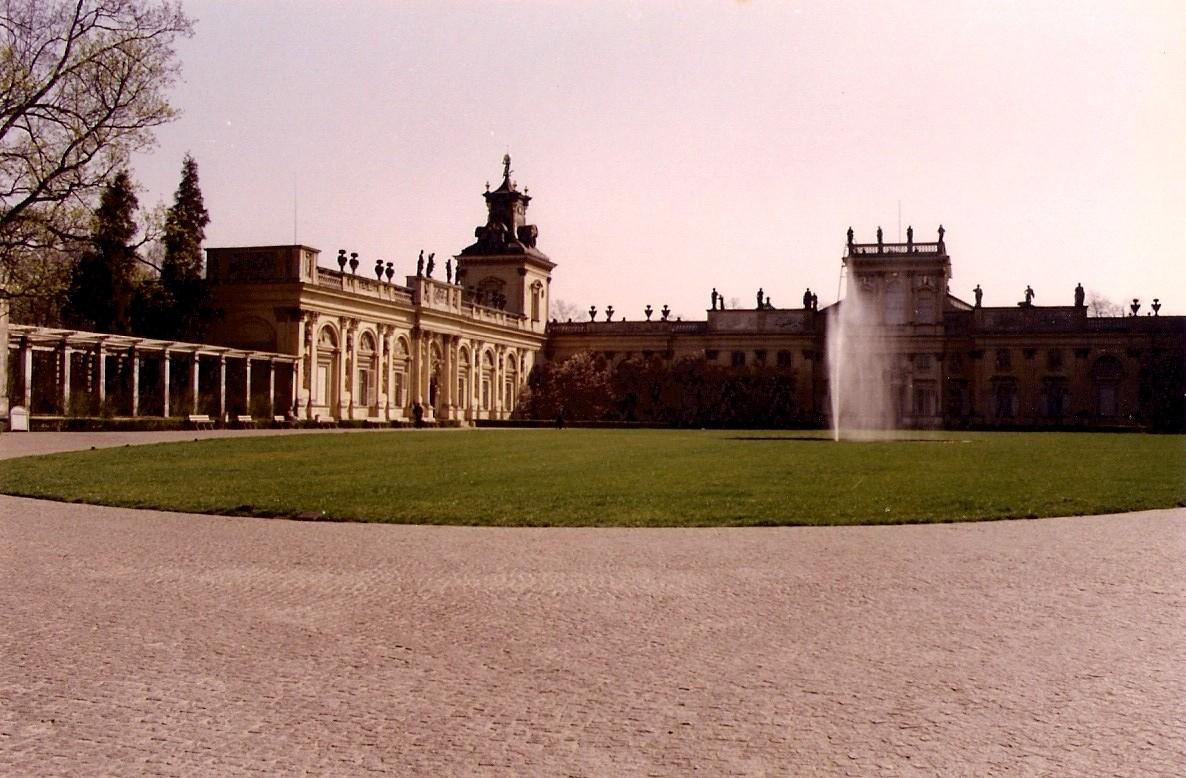 Palace ii. Leda Denkmal Park Wilanow.