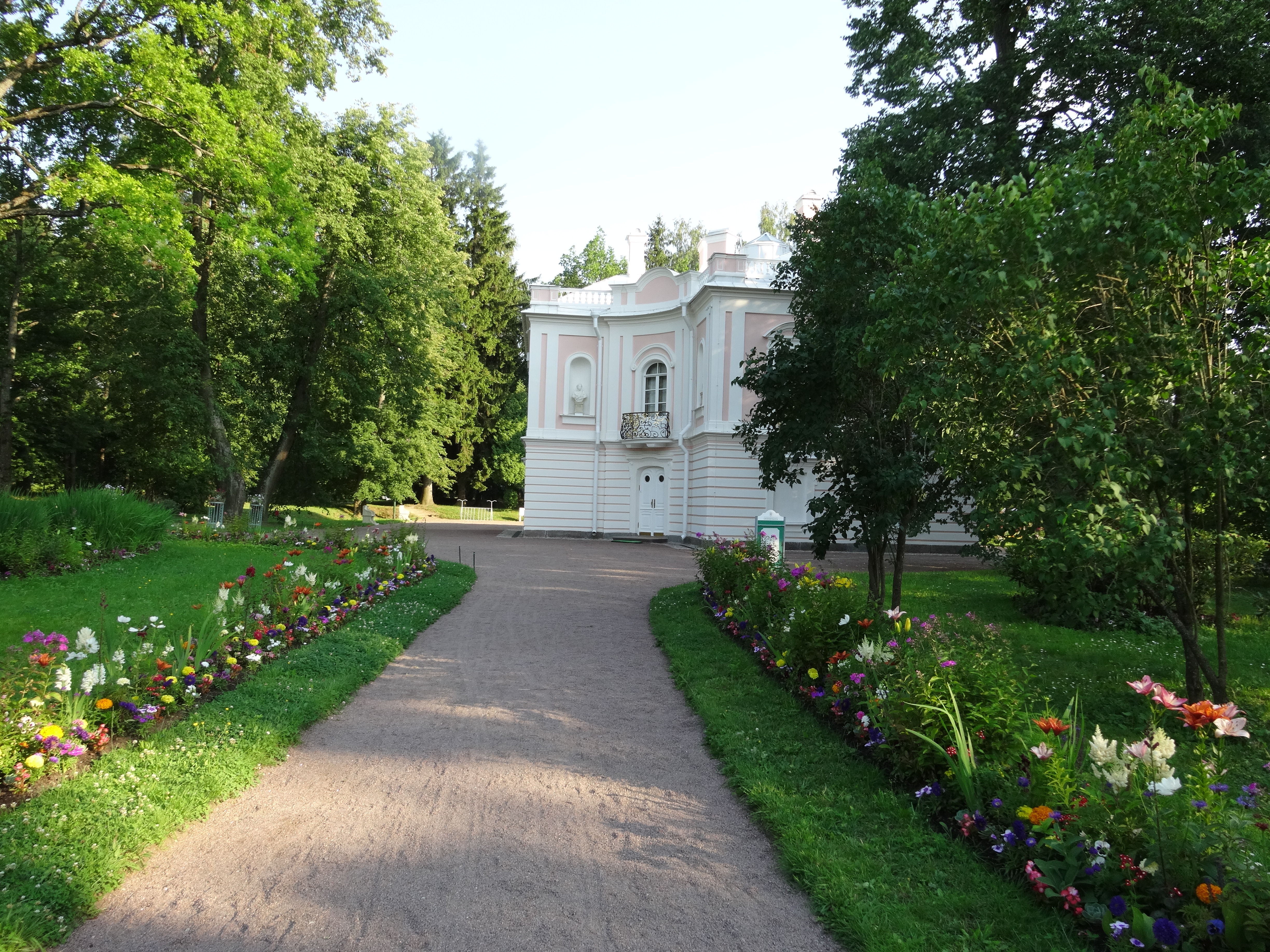 Дворец Петра 3 в Ораниенбауме лестница