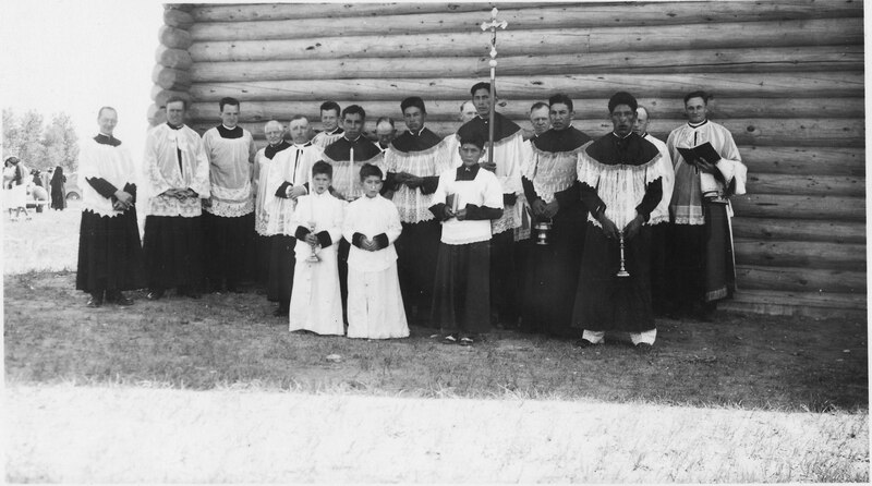 File:"Church group at Wind River Agency" - NARA - 293423.tif