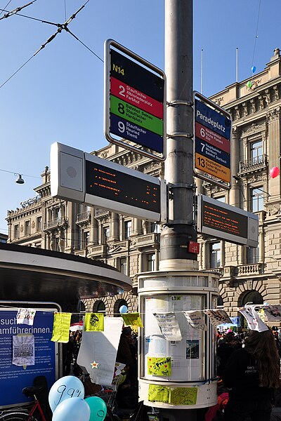 File:'Occupy Paradeplatz' in Zürich 2011-10-22 14-59-58.jpg