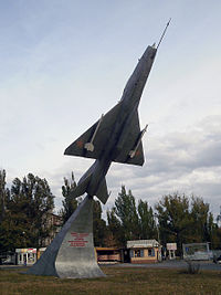 МиГ-21Ф-13, Луганск.JPG