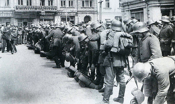 German troops in Kiev, March 1918.