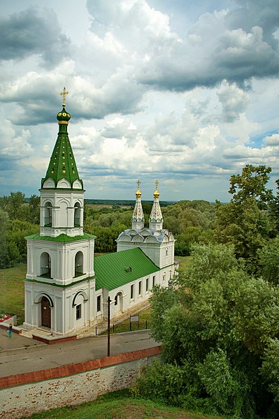 Церковь Святого Духа у северных стен Кремля, Рязань.jpg