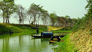 কাকডোঙা নদীৰ এক নৈসৰ্গিক দৃশ্য. A view of River Kakodonga. Kakodonga River flows as the the border line of District Jorhat and District Golaghat of state Assam..JPG