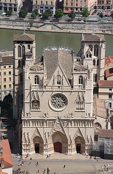 007. Photo prise depuis les toits de la Basilique Notre-Dame de Fourvière.JPG