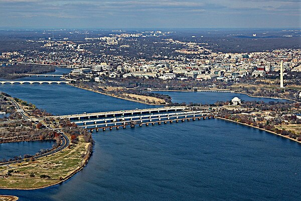 14th Street bridges In December 2016 Looking N up the Potomac River