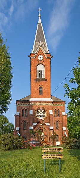 File:2014 Stonawa, Kościół św. Marii Magdaleny 02.jpg