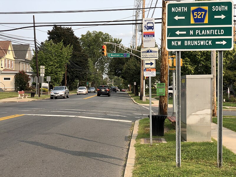 File:2020-09-16 14 57 22 View east along New Jersey State Route 28 (Union Avenue) at Somerset County Route 527 (Mountain Avenue) in Bound Brook, Somerset County, New Jersey.jpg