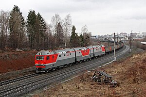 Электровоз 3ЭС6-1236 с грузовым поездом