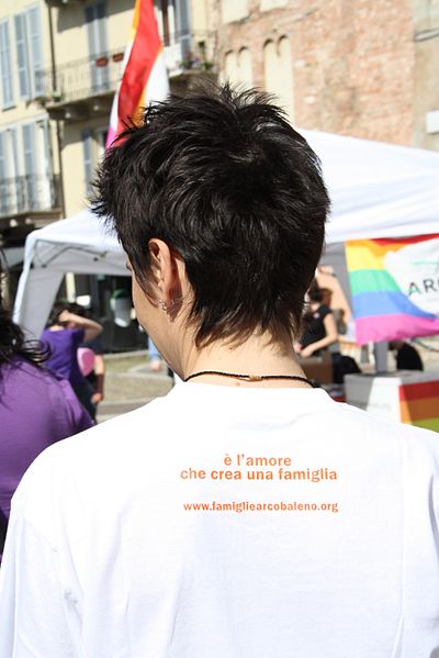 File:5284 - GLBT event - L'amore spiazza, Pavia 16 May 2010 - Foto Giovanni Dall'Orto.jpg