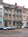 English: The "Maison des têtes", in Aire-sur-la-Lys, Pas-de-Calais, France. Français : La "Maison des têtes", à Aire-sur-la-Lys, Pas-de-Calais, France.