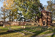 Deutsch: Ehrenfriedhof Donaueschingen-Allmendshofen, Schwarzwald-Baar-Kreis, Baden-Württemberg, Deutschland English: Cemetery and war memorial in Donaueschingen-Allmendshofen, district Schwarzwald-Baar-Kreis, Baden-Württemberg, Germany