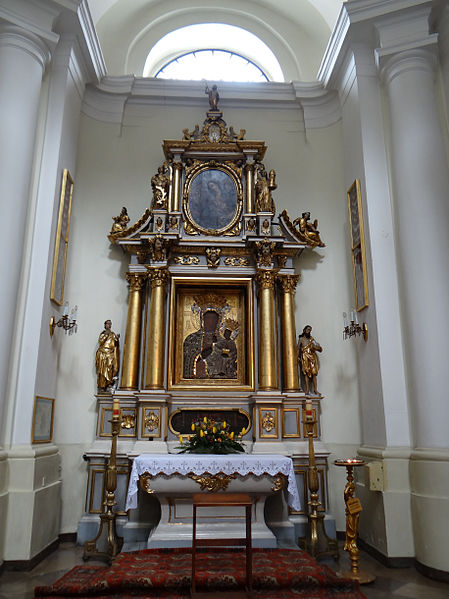 File:Altar of Saint Francis church in Warsaw - 03.jpg