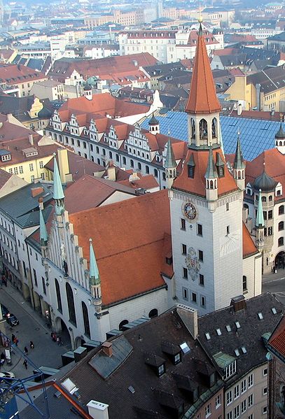 صورة:Altes Rathaus München.jpg