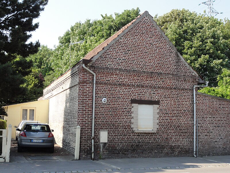 File:Aniche - Fosse Fénelon des mines d'Aniche, vestige potentiel (B).JPG