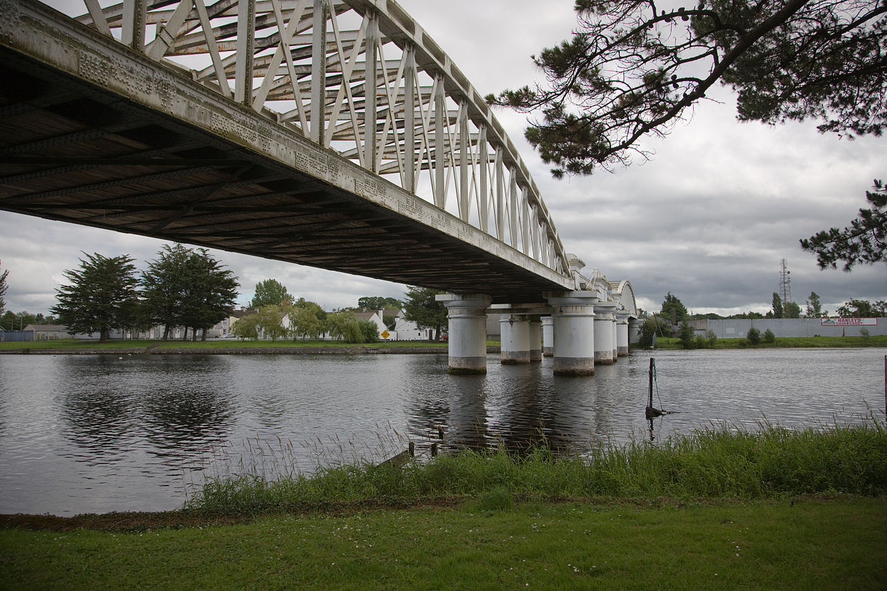 File:Homestead Grays Bridge.jpg - Wikimedia Commons