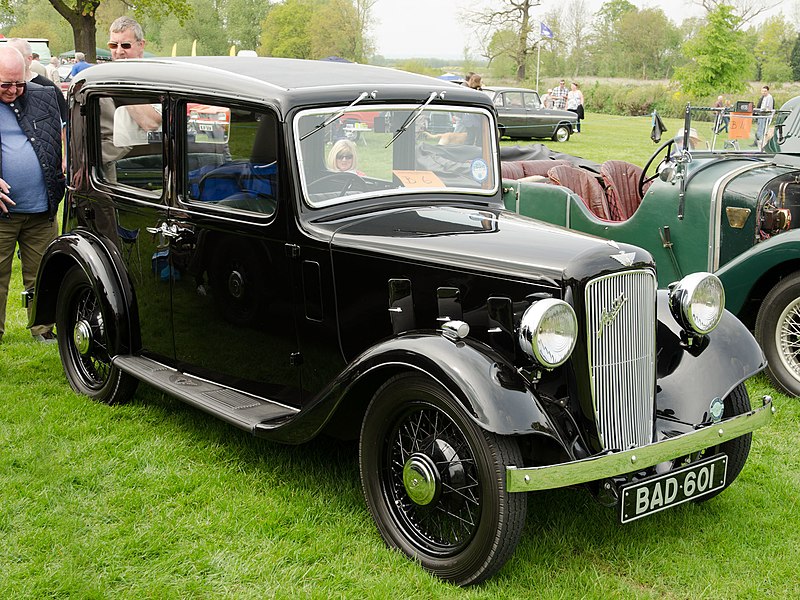 File:Austin 10 Saloon (1936) - 14416478326.jpg