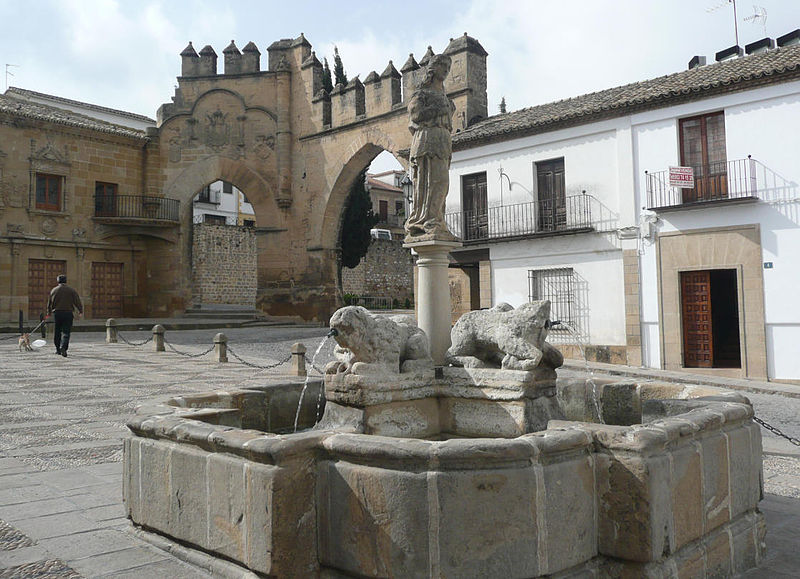 Baeza Plaza de Leones 026701 verkl.jpg