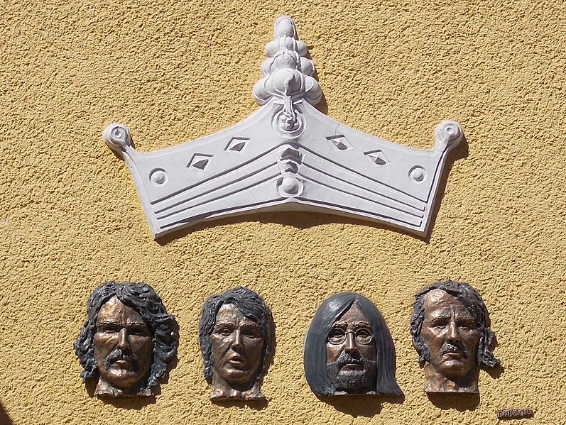 File:Beatles Museum, facade detail in Eger, 2016 Hungary.jpg