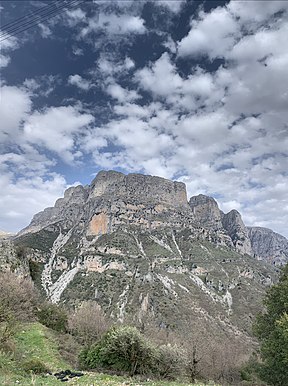 Blick auf den Berg Tymfi, Sicht vom Dorf Vikos