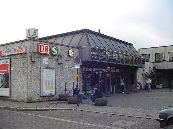 Station entrance (2006)