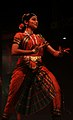Bharatanatyam_dance_performance_by_Guru_Saroja_Vaidyanathan'_disciples_at_Youth_Festival_2012_IMG_3165_20