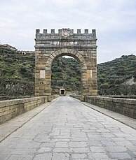 Arco de Trajano en el puente de Alcántara