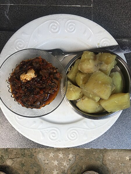 File:Boiled Potatoes and stew ( Nigerian dish).jpg