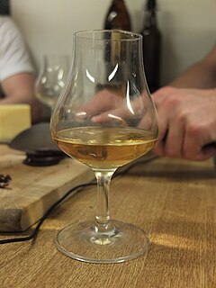 <span class="mw-page-title-main">Single malt whisky</span> Malt whisky from a single distillery