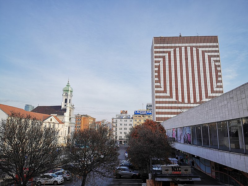 File:Bratislava, 2.jpg