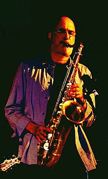 Michael Brecker in July 2004, performing during the "Jazz for Kerry" benefit concert in Manhattan.