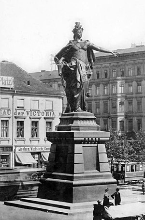 Bundesarchiv Bild 183-R75280, Berlin, "Berolina" am Alexanderplatz.jpg