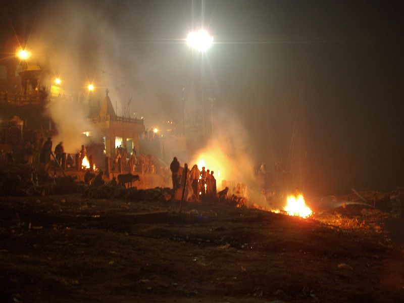 File:Burning ghats of Manikarnika, Varanasi.jpg