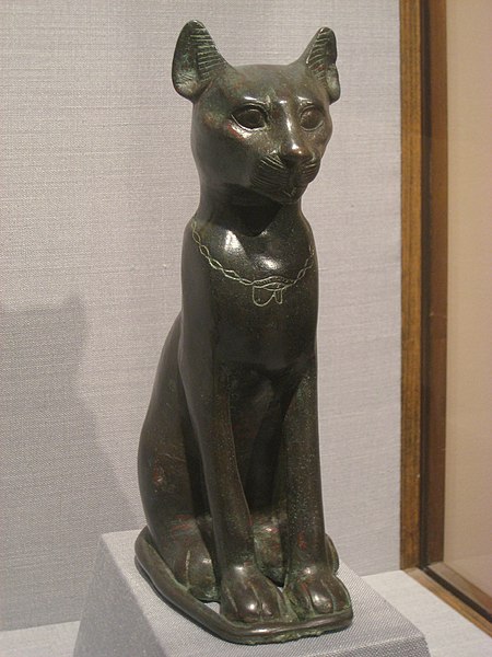 File:Cat, Eyptian Saite (663-525 BC), bronze - Worcester Art Museum - IMG 7541.JPG