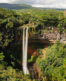 Chamarel Falls Mauritius ver II.jpg
