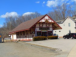 Colchester (CT) station, April 2017.jpg