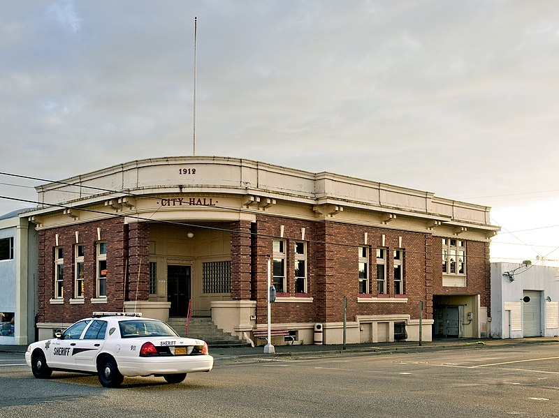File:Coquille oregon city hall.jpg
