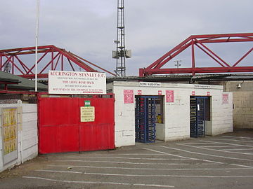 Archivo:Crown_Ground_turnstiles-geograph.jpg