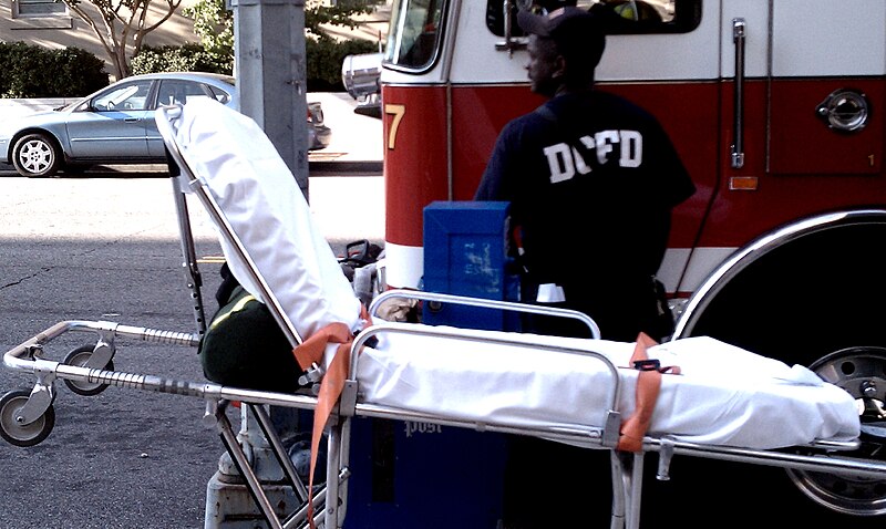 File:DCFD Fire Department personnel with stretcher - 2010-09-07.jpg