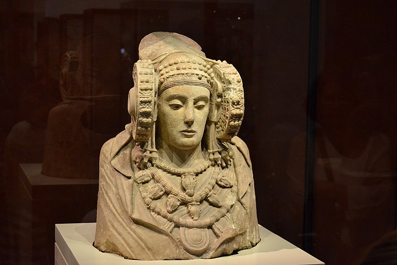 File:Dama de Elche, Museo Arqueológico Nacional (35296095201).jpg