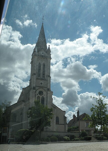 File:Dampierre-en-Burly - église.jpg